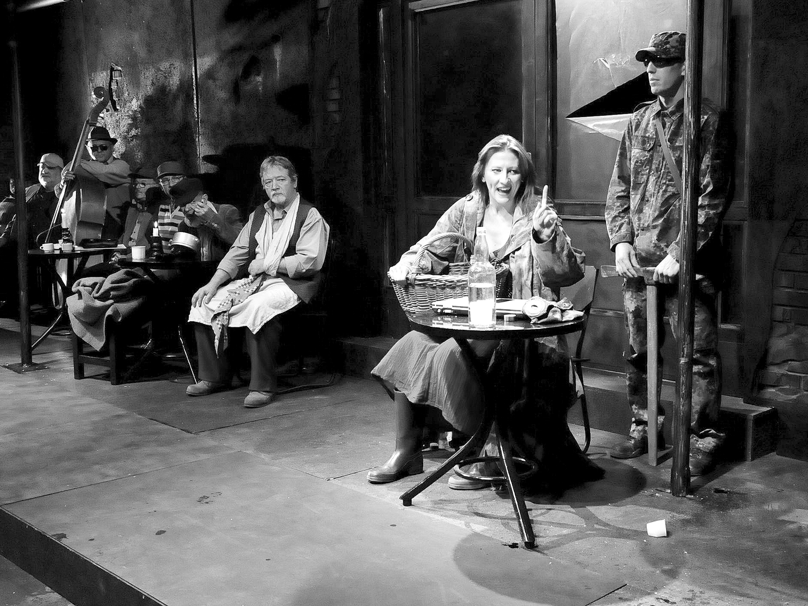 antigone karadi_zsolt_02